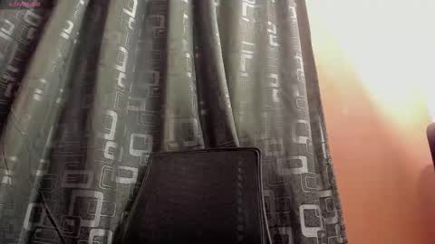 Snapshot of curt_x chatting on 03-11-25, 04:54 Curt online show from 03-11-25, 04:54