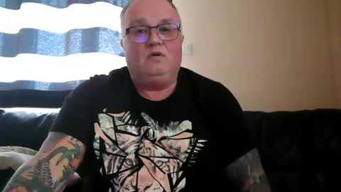 curtus14 online show from 02-04-25, 03:57