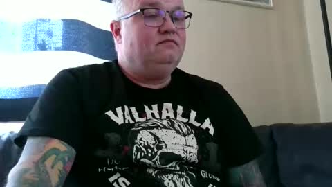 curtus14 online show from 11-30-25, 01:15