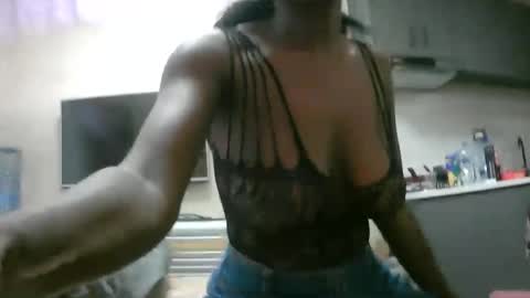 Snapshot of curvtha chatting on 01-10-26, 01:24 curvtha online show from 01-10-26, 01:24