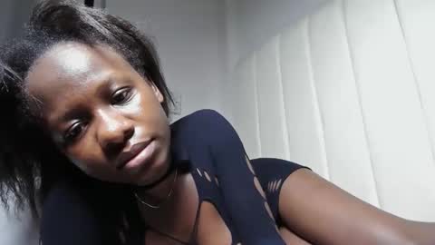 Snapshot of curvtha chatting on 03-13-26, 07:42 curvtha online show from 03-13-26, 07:42