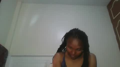Snapshot of curvy520819 chatting on 11-11-25, 07:30 curvy520819 online show from 11-11-25, 07:30