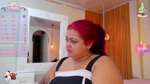 Snapshot of curvy_beauty_ chatting on 12-18-24, 05:31  Hanna  online show from 12-18-24, 05:31