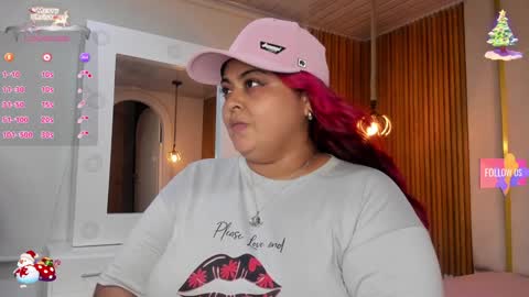 Snapshot of curvy_beauty_ chatting on 01-03-25, 02:10  Hanna  online show from 01-03-25, 02:10