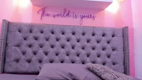 curvy_bigass18 online show from 02-08-26, 07:06