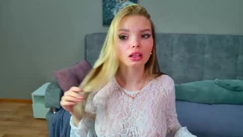 Snapshot of curvy_dynamite chatting on 07-05-26, 01:12 Sammy online show from 07-05-26, 01:12