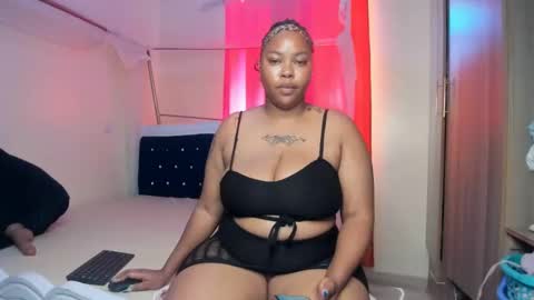 Curvy Latoya online show from 02-26-25, 11:09