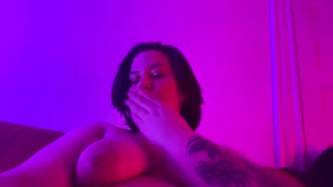 Snapshot of curvyflora chatting on 02-23-25, 05:01 CurvyFlora online show from 02-23-25, 05:01