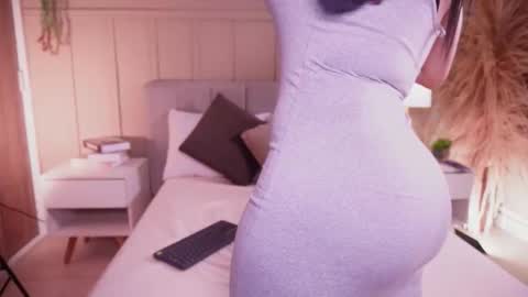 Samantha online show from 03-15-26, 06:36