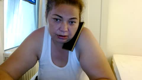 Snapshot of curvymomylore chatting on 07-02-26, 09:48 Lore online show from 07-02-26, 09:48