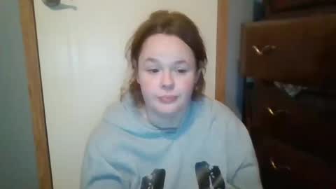 dahlia -kim online show from 10-11-25, 09:52