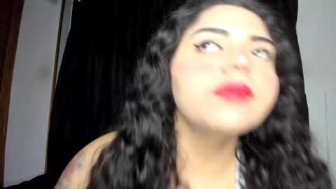 Snapshot of curvypornxxx chatting on 10-07-25, 08:22 curvypornxxx online show from 10-07-25, 08:22