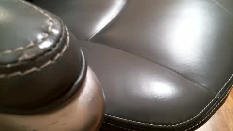 Snapshot of cutandwaxed2 chatting on 05-22-26, 12:22 BI SMOOTH MATURE SUB online show from 05-22-26, 12:22