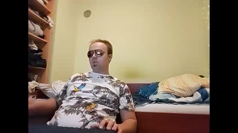 cute69696969 online show from 12-25-24, 02:03