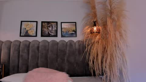 Amber  online show from 04-16-26, 09:39