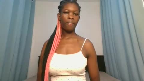 Snapshot of cute_angel11 chatting on 11-12-25, 10:48 angel online show from 11-12-25, 10:48