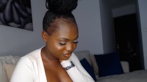 Liya online show from 01-26-25, 06:28