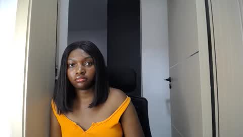 Liya online show from 02-23-26, 01:25