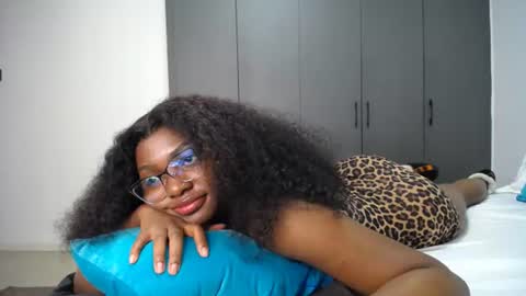 Liya online show from 07-07-26, 01:19