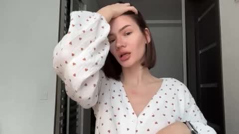 Snapshot of cute_bubbles chatting on 12-04-25, 07:17 cute_bubbles online show from 12-04-25, 07:17