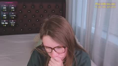 Everyday stream in the same time online show from 04-23-26, 01:18