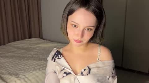 Snapshot of cute_emiliya chatting on 03-09-26, 02:26 Emily online show from 03-09-26, 02:26