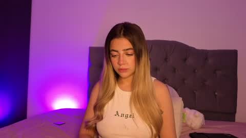 Emma online show from 03-31-26, 07:03