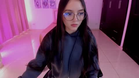 Bella Fox online show from 01-12-26, 02:44