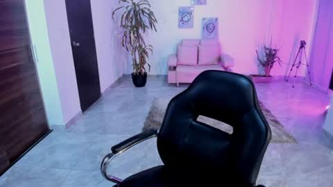 Snapshot of cute_fox_1 chatting on 06-22-26, 01:08 Bella Fox online show from 06-22-26, 01:08
