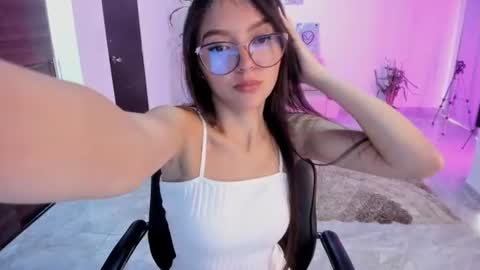 Snapshot of cute_fox_1 chatting on 07-17-26, 02:34 Bella Fox online show from 07-17-26, 02:34