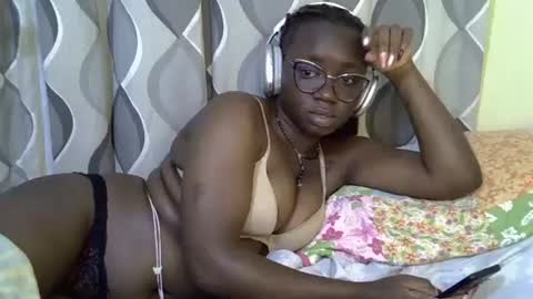 Snapshot of cute_gee chatting on 05-20-26, 10:49 daddysdoll online show from 05-20-26, 10:49