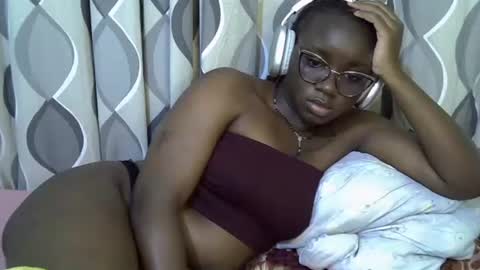 Snapshot of cute_gee chatting on 05-30-26, 10:56 daddysdoll online show from 05-30-26, 10:56