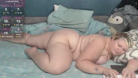 Snapshot of cute_hanna_bbw chatting on 10-17-25, 10:34 Hanna online show from 10-17-25, 10:34