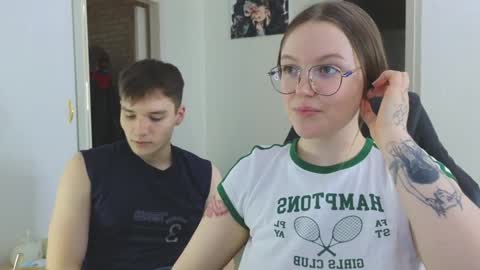 Snapshot of cute_junk chatting on 12-30-24, 02:09 Kite and Jack online show from 12-30-24, 02:09