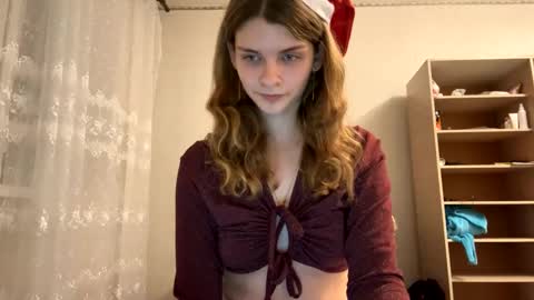 cute_kitte online show from 01-01-25, 06:38
