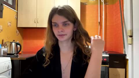 cute_kitte online show from 01-24-25, 11:34