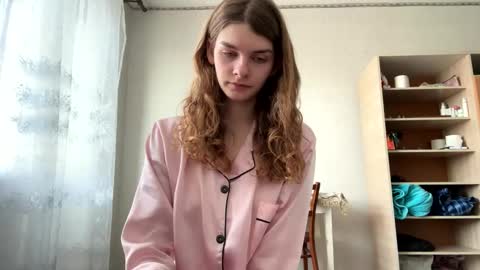 cute_kitte online show from 02-24-25, 07:11