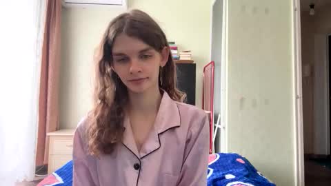 cute_kitte online show from 10-04-25, 07:17