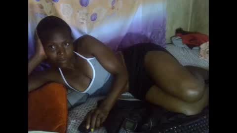 cute_leylah online show from 04-19-26, 01:21