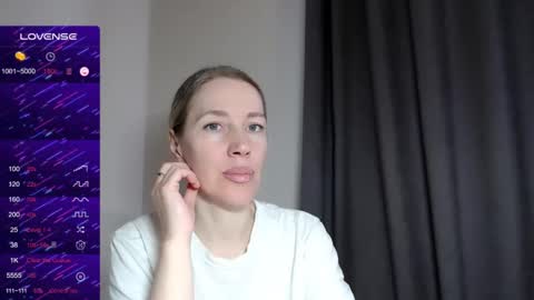 Snapshot of cute_lion_ chatting on 02-20-25, 09:22 cute_lion_ online show from 02-20-25, 09:22