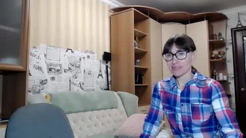 cute_lion_ online show from 05-30-26, 11:40