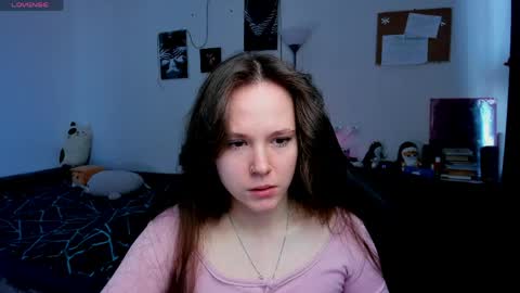 Snapshot of cute_little_ass chatting on 03-27-26, 06:08 Emily online show from 03-27-26, 06:08