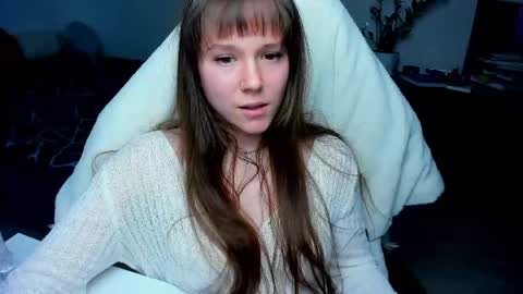 Snapshot of cute_little_ass chatting on 05-20-26, 03:07 Emily online show from 05-20-26, 03:07