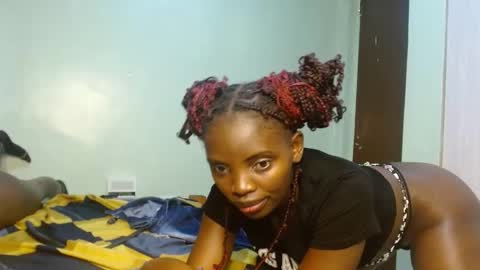 cute_lorna online show from 04-21-26, 02:56