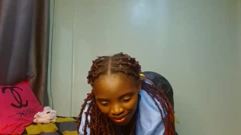 cute_lorna online show from 04-23-26, 12:29