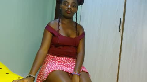 cute_lorna online show from 04-24-26, 12:51