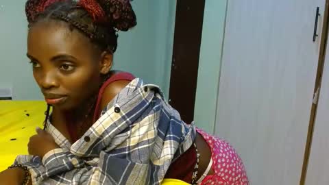 cute_lorna online show from 04-25-26, 12:57