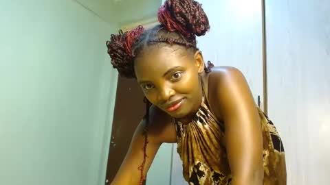 cute_lorna online show from 04-26-26, 01:53