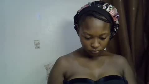 Snapshot of cute_melissa1 chatting on 06-19-26, 02:05 cute_melissa1 online show from 06-19-26, 02:05