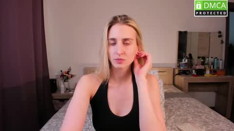 Milana online show from 05-11-26, 01:06